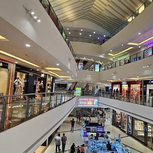 Retail & Shopping Malls